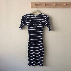 amount vert - ribbed blue/white striped dress (xs)